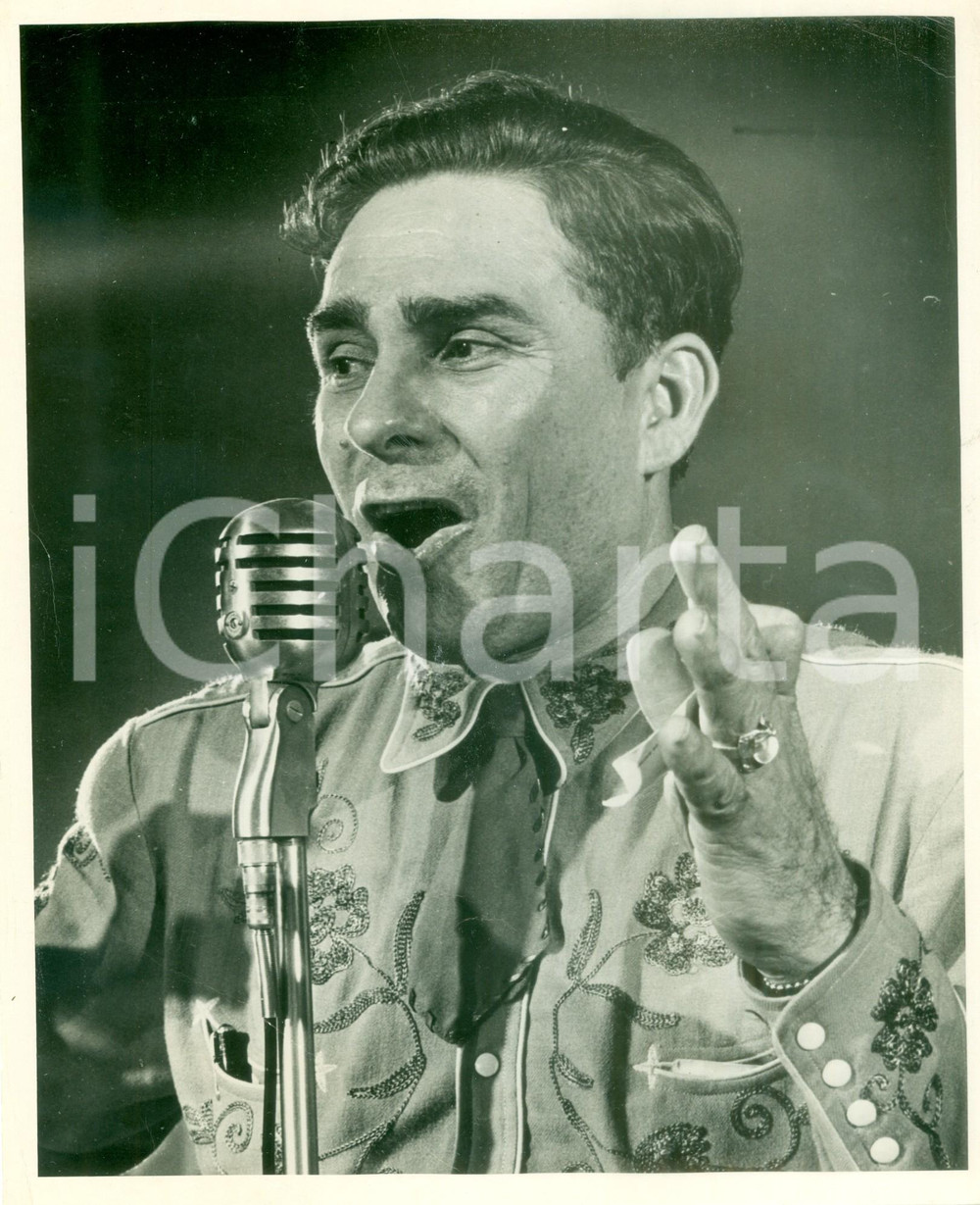 Fotografia d epoca originale 1955 ca USA Il caller della Square Dance in abito spagnolo dirige il ballo FOTO 1