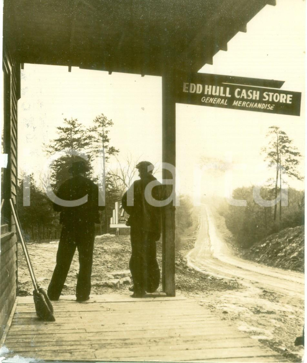 Fotografia d epoca originale 1940 ca ARMATHWAITE USA Il General Store di Edd HULL Fotografia 1