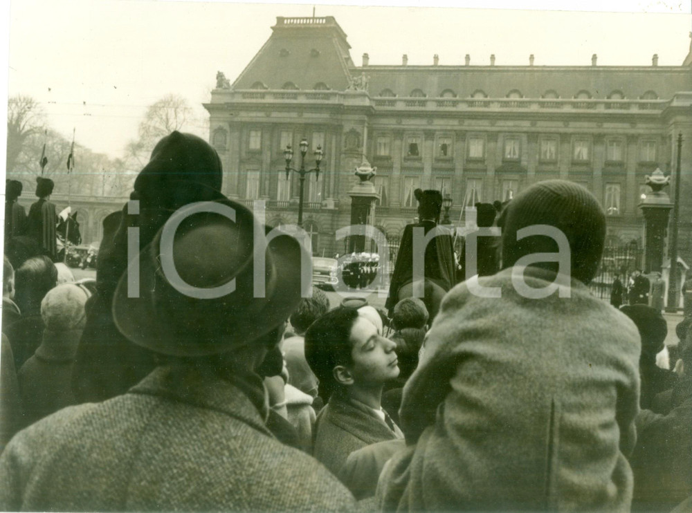 Fotografia d epoca originale 1960 BRUXELLES Corteo a cavallo per nozze Baldovino I Fabiola del BELGIO Foto 1
