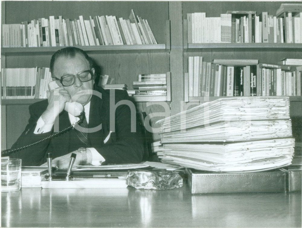 Fotografia d epoca originale 1978 BONN HansJürgen WISCHNEWSKI al telefono in ufficio Fotografia 3 1