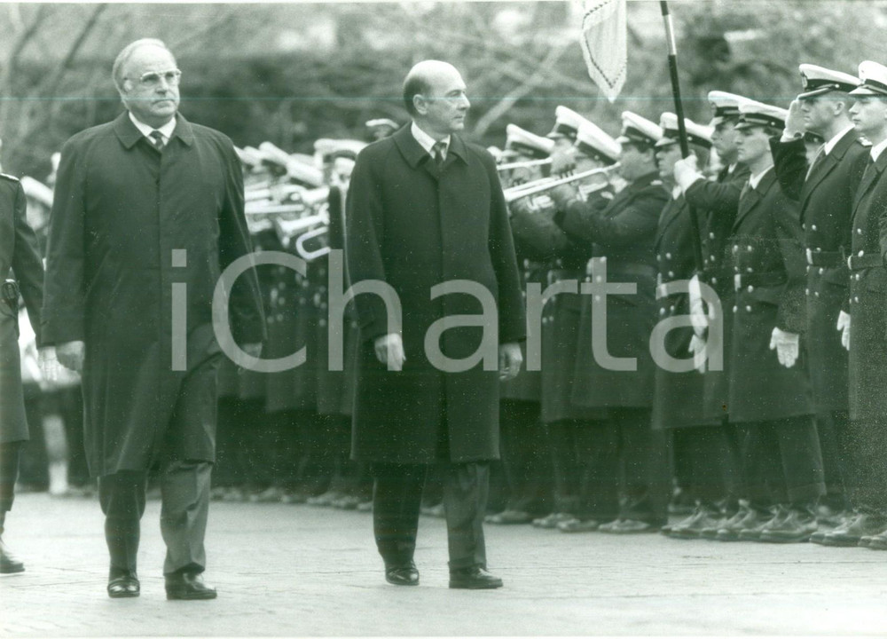 Fotografia d epoca originale 1988 BONN Helmut KOHL Manfred WORNER ispezionano le truppe Fotografia 1 1