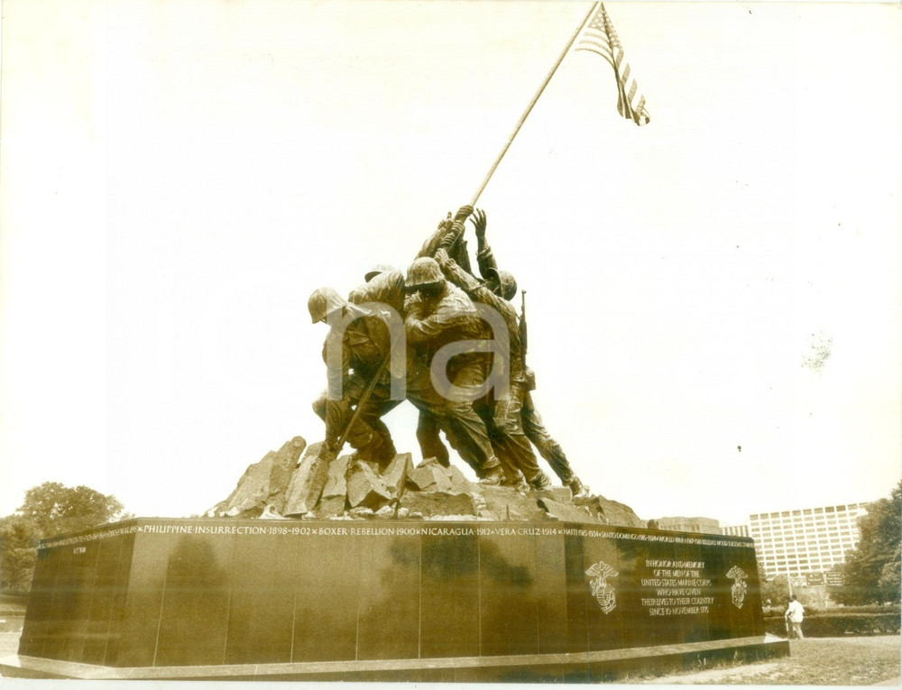 Fotografia d epoca originale 1985 ca NEW YORK USA Il monumento ai caduti della marina americana Fotografia 1