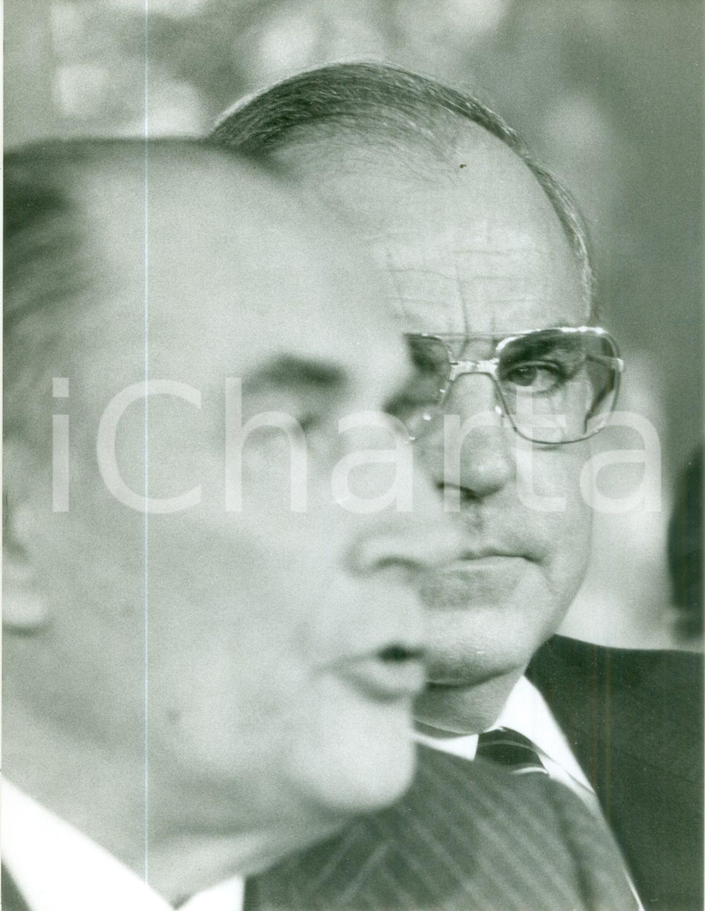 Fotografia d epoca originale 1982 BONN Helmut KOHL e François MITTERRAND a colloquio Fotografia 1 1