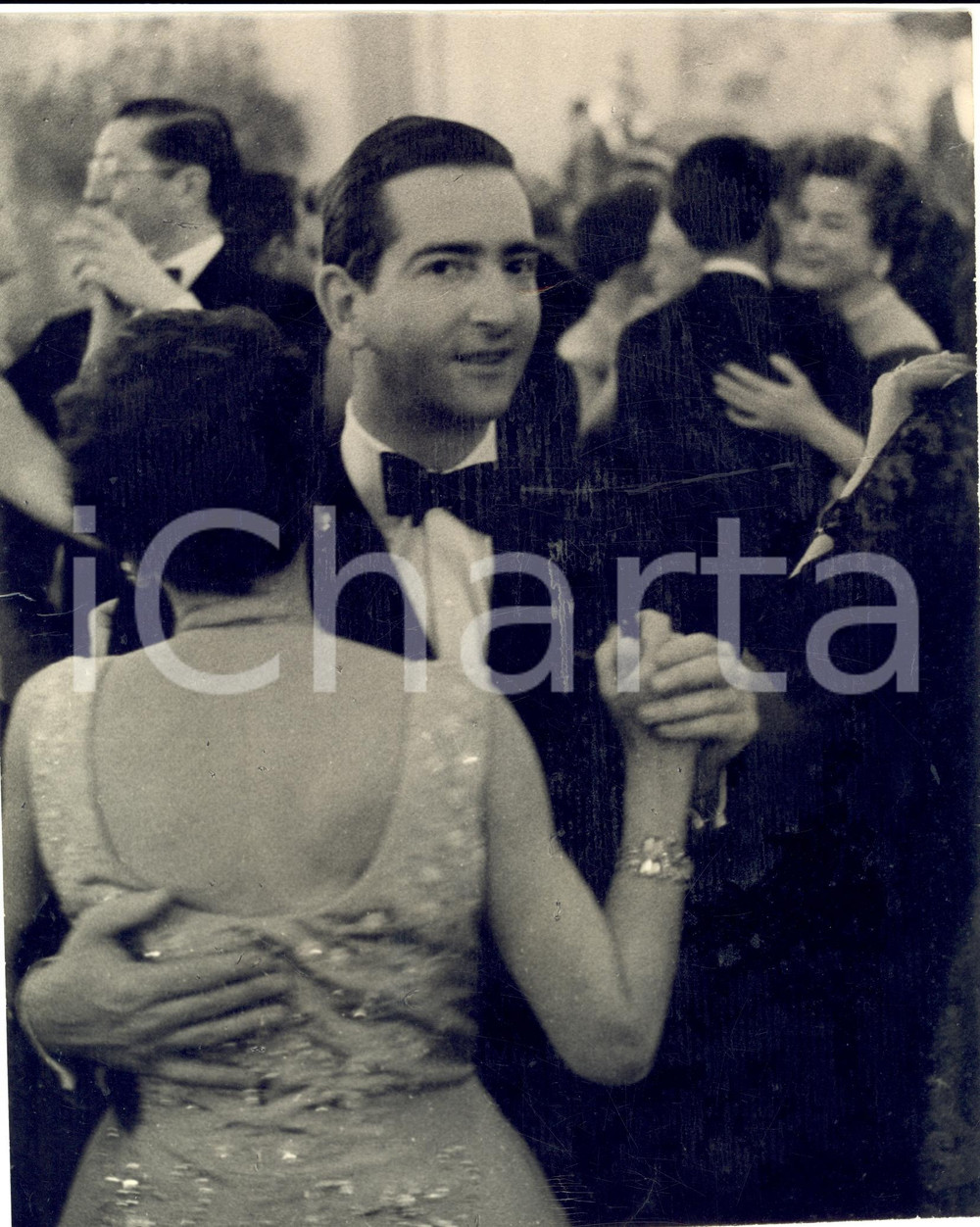 Fotografia d epoca originale 1950 ca USA ? Pietro II di YUGOSLAVIA esiliato a un ballo di gala Foto 1