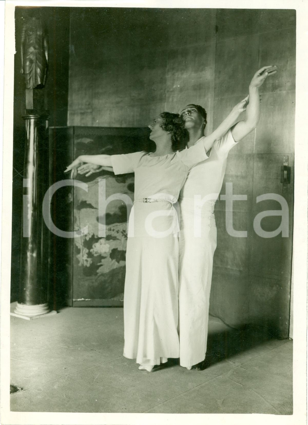 Fotografia d epoca originale 1933 PARIS ComÃ©die FranÃ§aise CÃ©cile SOREL prÃ©pare dÃ©but au Music Hall PHOTO 1