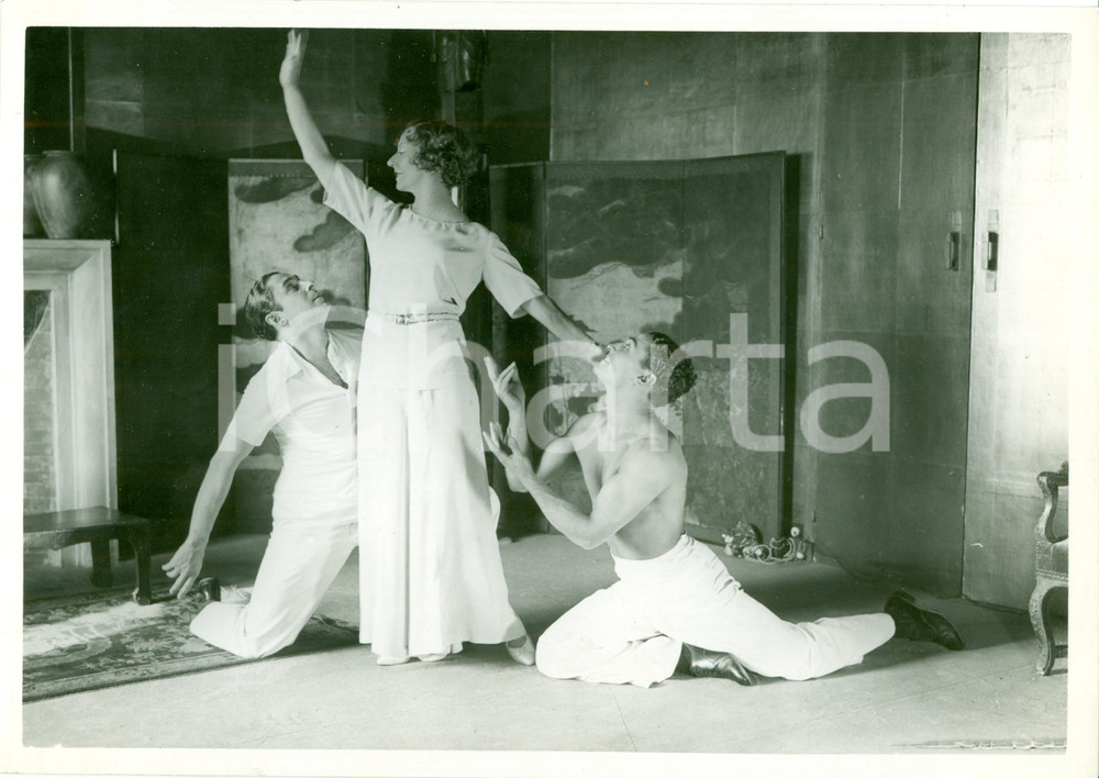 Fotografia d epoca originale 1933 PARIS ComÃ©die FranÃ§aise CÃ©cile SOREL si allena per debutto al Music Hall 1
