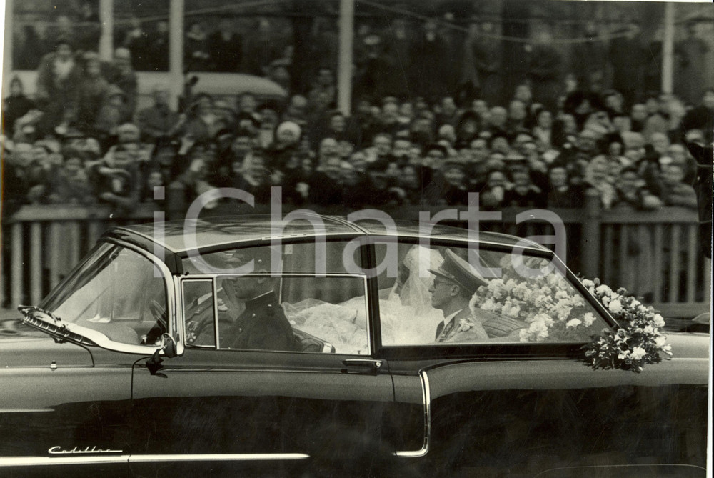 Fotografia d epoca originale 1960 BRUXELLES Re Baldovino del BELGIO e regina Fabiola in macchina Fotografia 1