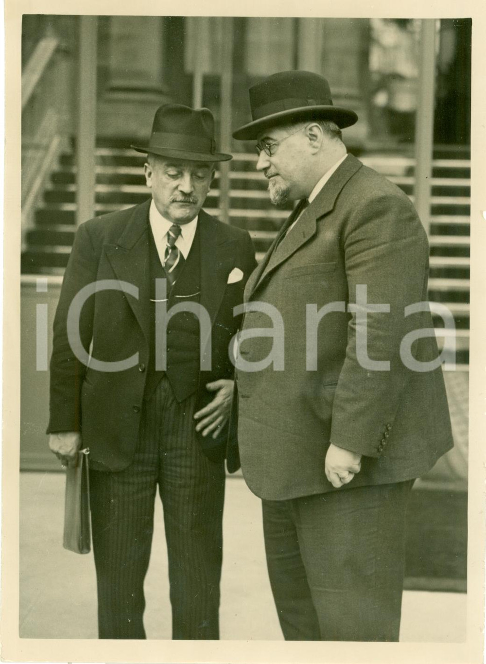 Fotografia d epoca originale 1938 PARIS Ministri Henri QUEUILLE Paul RAMADIER all uscita dalla CHAMBRE Foto 1
