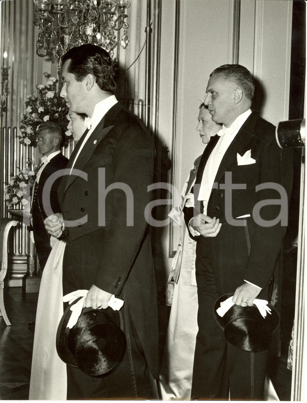 Fotografia d epoca originale 1959 BRUXELLES Fabrizio RUFFO e Josephine di LUSSEMBURGO alle nozze reali  Foto 1