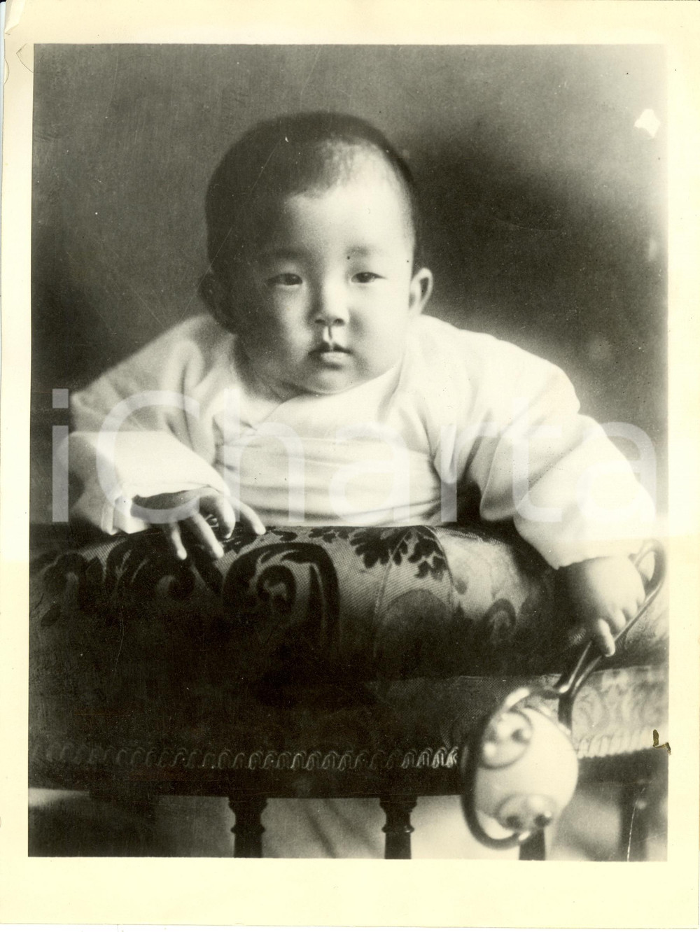 Fotografia d epoca originale 1932 TOKIO Principessa YON figlia imperatore HIROHITO con scettro Fotografia 1