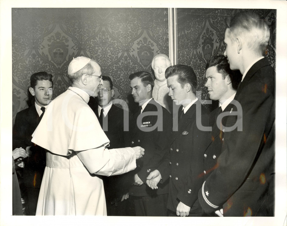 Fotografia d epoca originale 1948 CITTA  DEL VATICANO Papa PIO XII saluta cadetti CALIFORNIA MARITIME ACADEMY 1