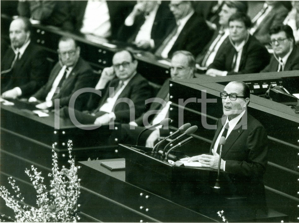 Fotografia d epoca originale 1983 BONN FranÃ§ois MITTERRAND al BUNDESTAG anniversario trattato francotedesco 1