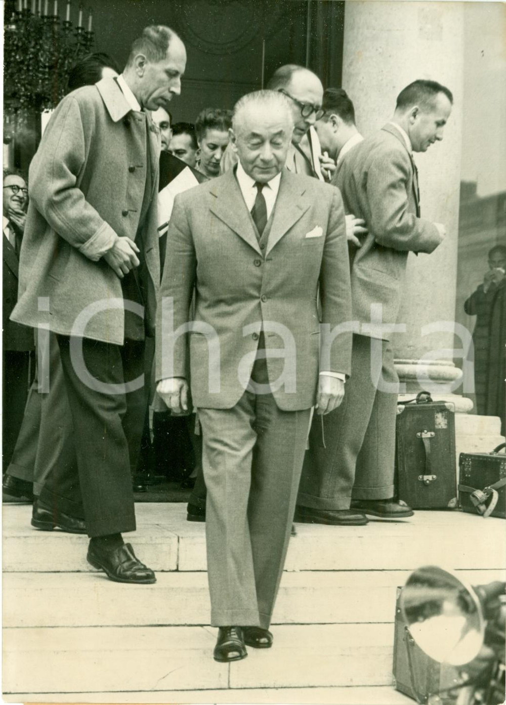 Fotografia d epoca originale 1953 PARIS Paul REYNAUD battu Ã  l AssemblÃ©e Nationale Photographie 1