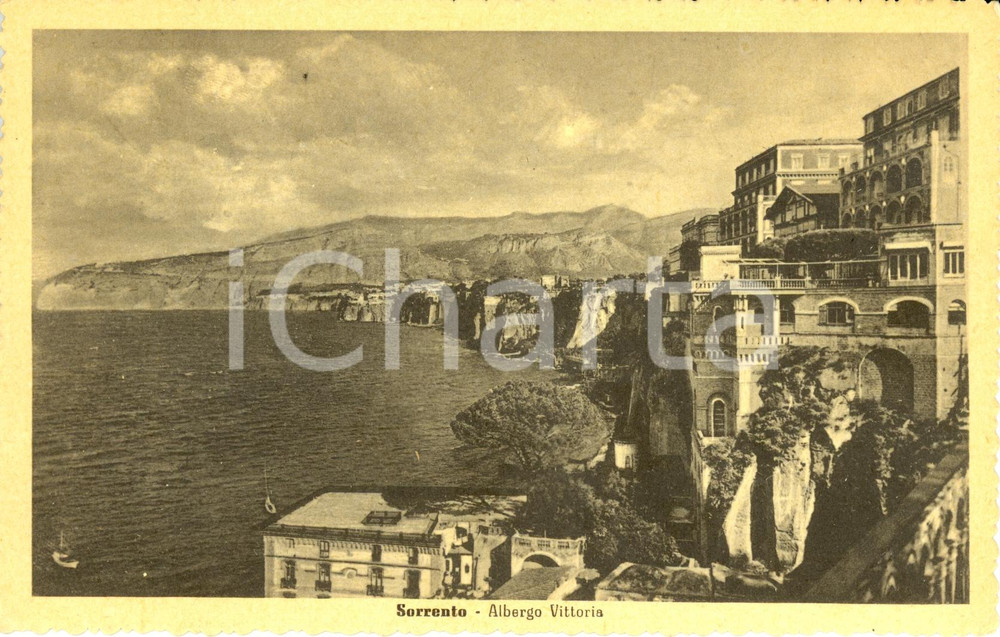Cartolina originale da collezione 1921 SORRENTO NA L albergo VITTORIA con panorama sul golfo Cartolina FP NV 1