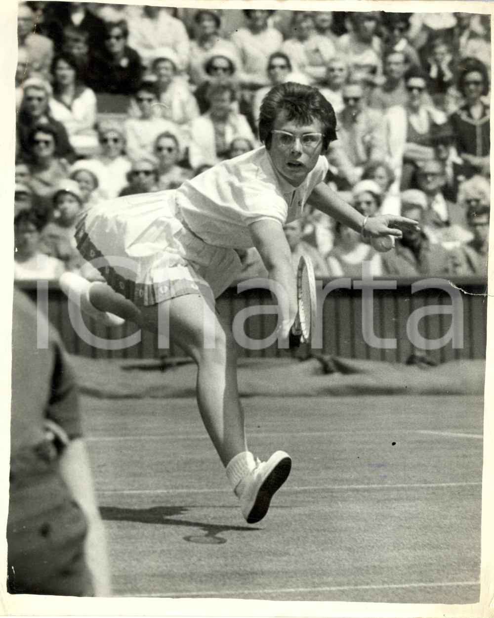 Fotografia d epoca originale 1979 UK WIMBLEDON TENNIS Champion Billie Jean KING during a match DAMAGED Photo 1