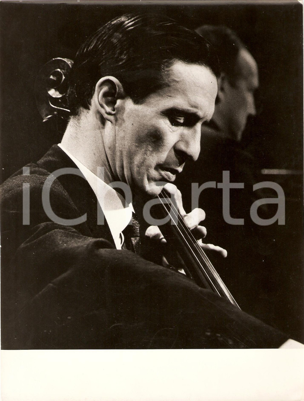 Fotografia d epoca originale 1955 ca SOLISTI ZAGABRIA Conductor Antonio JANIGRO playing CELLO during concert 1