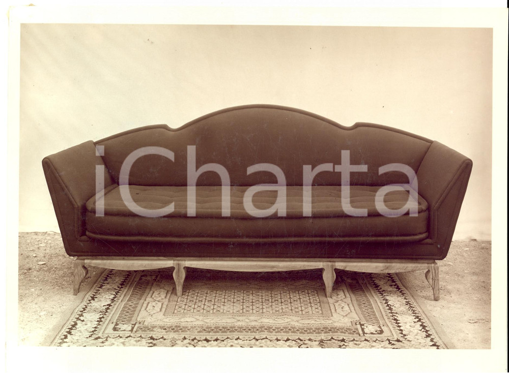 Fotografia d epoca originale 1950 ca SEVESO Mobili Fratelli BARNI Modello di divano Foto MODERNARIATO 1