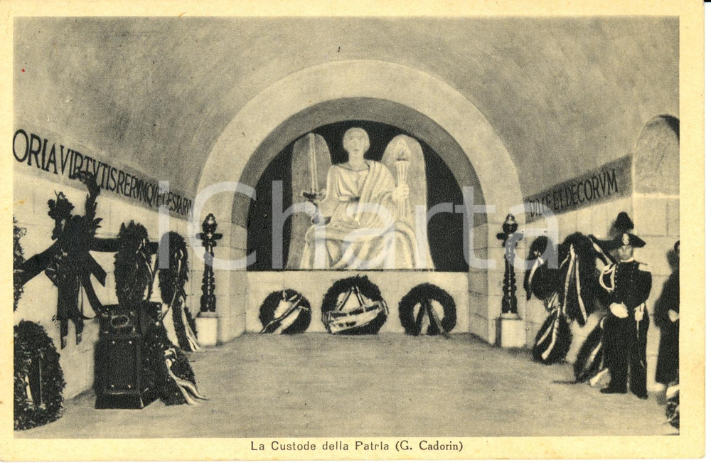 Cartolina originale da collezione 1930 ca BOLZANO Custode della patria affresco Guido CADORIN Cartolina ANIMATA 1