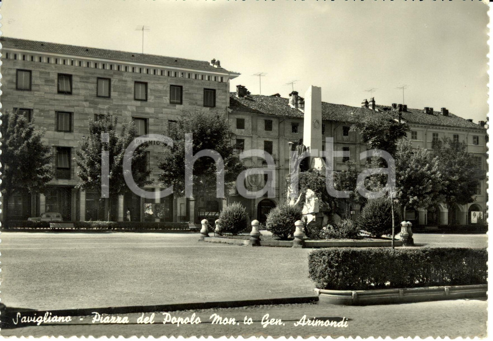 Cartolina originale da collezione 1960 ca SAVIGLIANO CN Piazza del Popolo monumento Giuseppe ARIMONDI FG NV 1