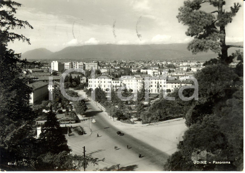 Cartolina originale da collezione 1955 UDINE Veduta aerea della cittÃ  con stazione ESSO Cartolina ANIMATA FG VG 1