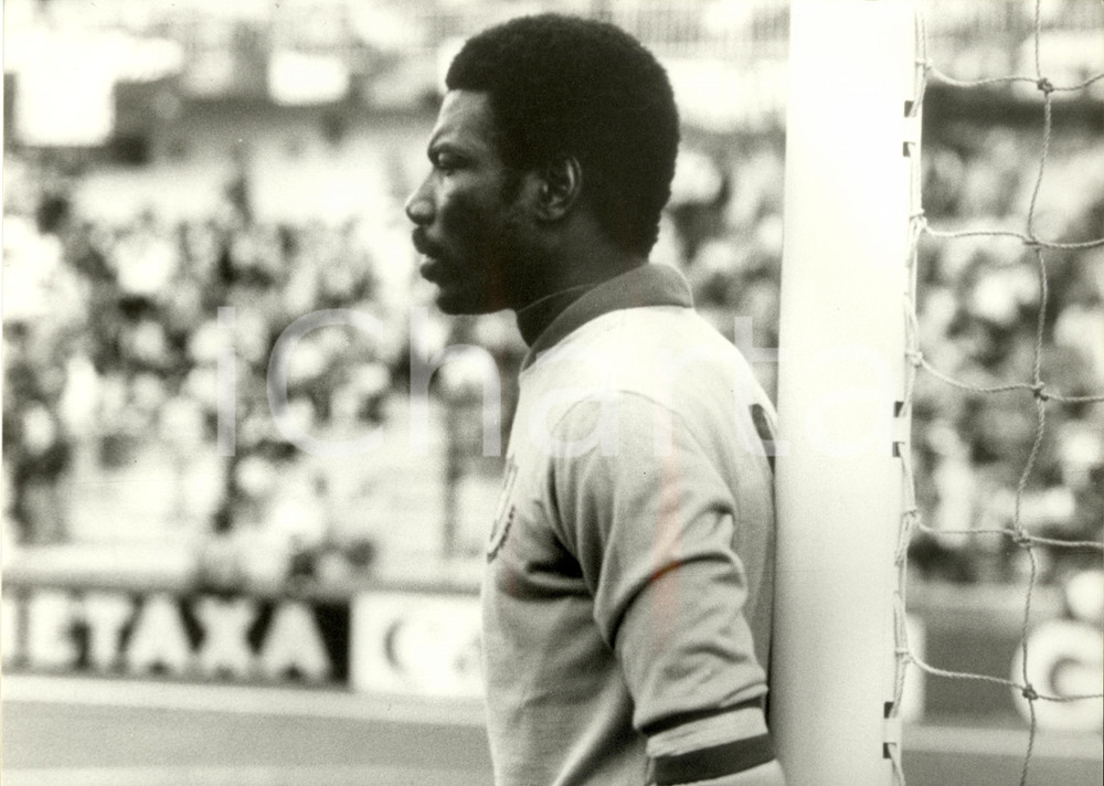 Fotografia d epoca originale 1982 SPAGNA Mondiali CALCIO Thomas N KONO portiere CAMERUN in porta Foto 1