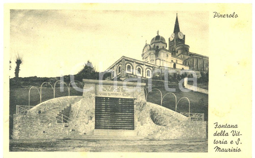 Cartolina originale da collezione 1939 PINEROLO TO Fontana VITTORIA e Chiesa di SAN MAURIZIO Cartolina FP VG 1
