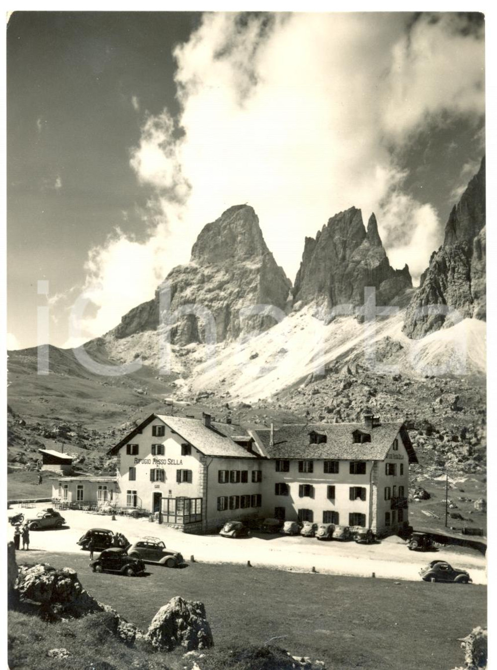 Cartolina originale da collezione 1954 SELVA DI VAL GARDENA BZ CAI Rifugio PASSO SELLA SASSOLUNGO FG VG 1