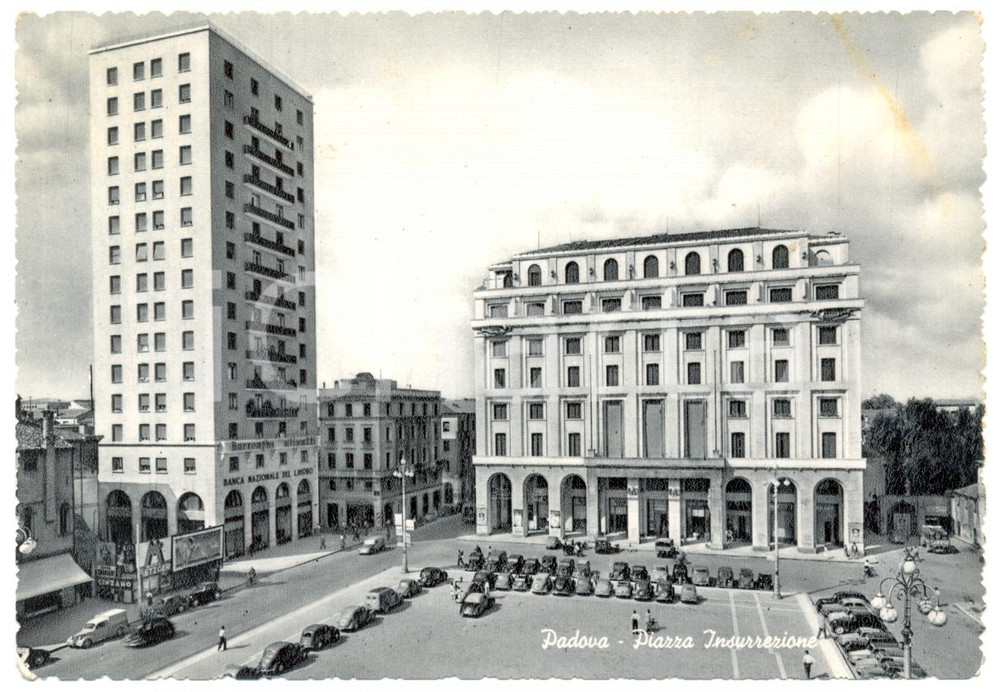 Cartolina originale da collezione 1968 PADOVA Automobili Piazza INSURREZIONE Palazzo Nazionale Lavoro ANIMATA FG 1