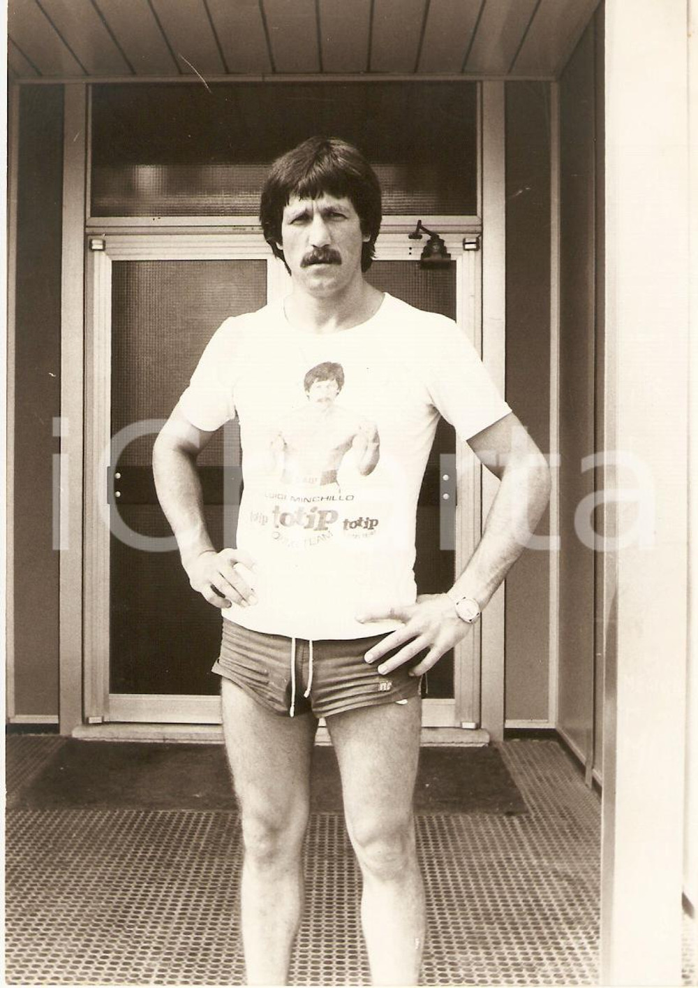 Fotografia d epoca originale 1980 ca PESARO Pugilato TOTIP BOXING TEAM Luigi MINCHILLO Ritratto Fotografia 1