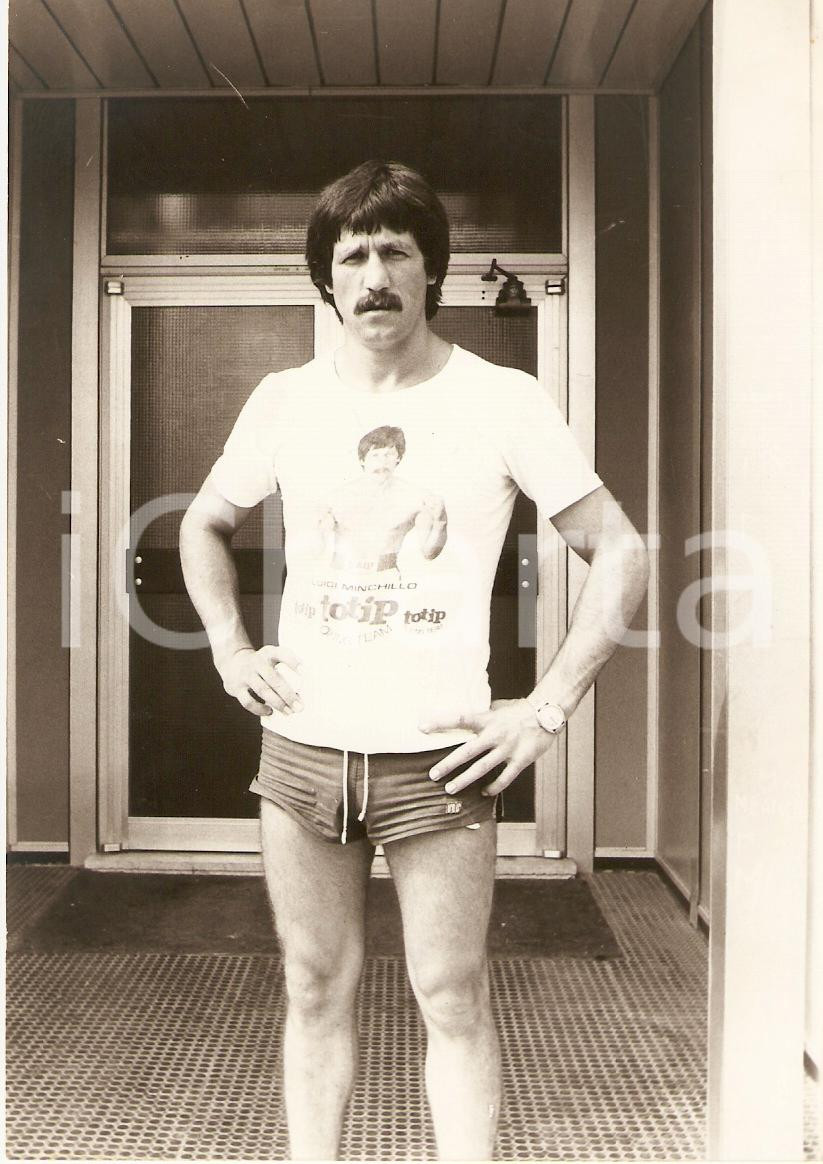 Fotografia d epoca originale 1980 ca PESARO Pugilato TOTIP BOXING TEAM Luigi MINCHILLO Ritratto Fotografia 1