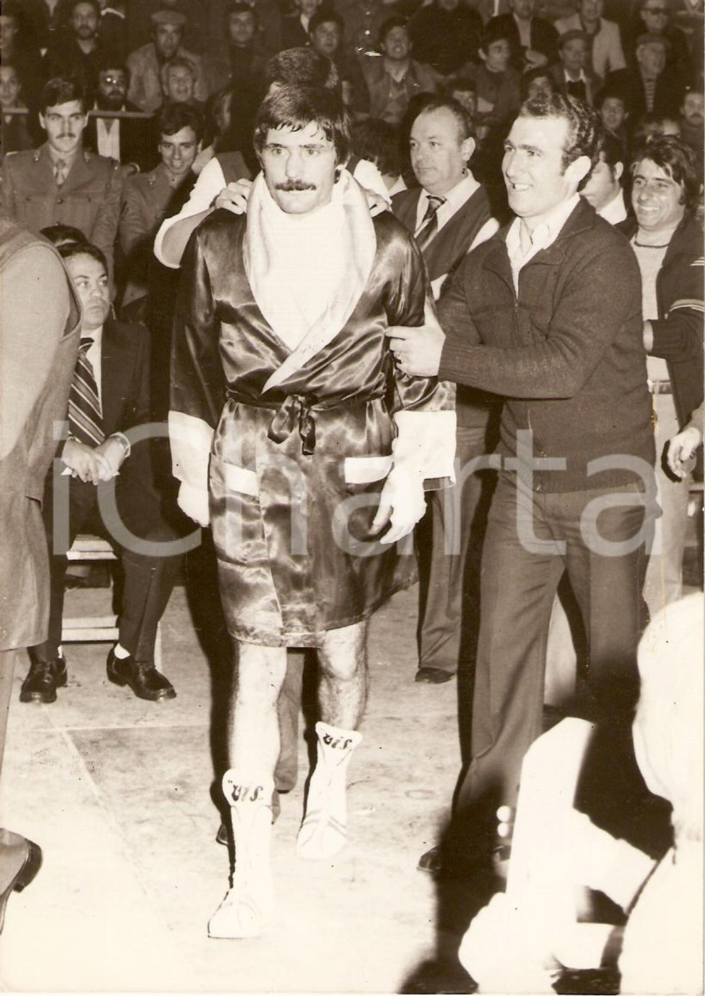 Fotografia d epoca originale 1980 ca PESARO Boxe Damiano LASSANDRO prima dell incontro PUGILATO Fotografia 1