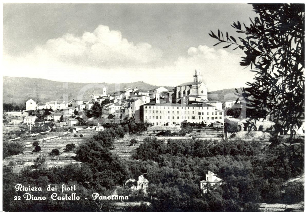 Cartolina originale da collezione 1950 ca DIANO CASTELLO IM Panorama con Chiesa Parrocchiale Cartolina FG VG 1