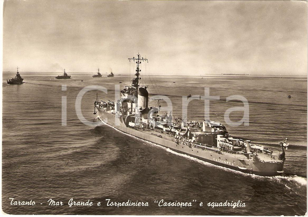Cartolina originale da collezione 1940 ca TARANTO Torpediniera CASSIOPEA e squadriglia MARINA MILITARE Cartolina 1