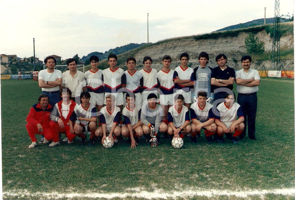 Fotografia d epoca originale 1985 ca COLBORDOLO PU Frazione TALACCHIO Calcio A.S. GALLO Allievi Fotografia 1