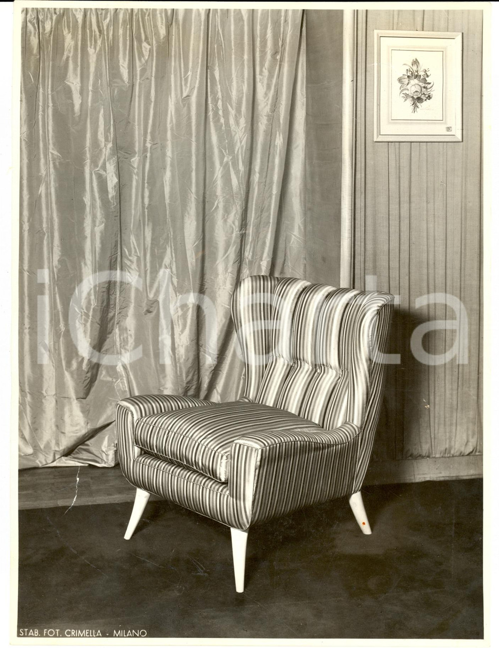 Fotografia d epoca originale 1960 ca SEVESO Mobili Fratelli BARNI Modello di poltrona Foto CRIMELLA 1