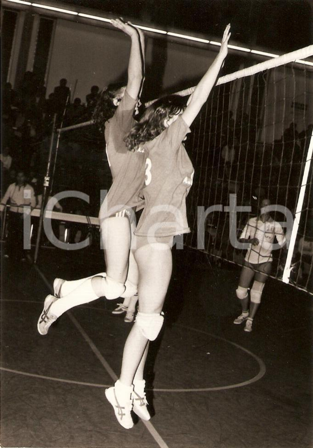 Fotografia d epoca originale 1985 ca FANO PU Pallavolo femminile ISA INFISSI Azione sottorete Fotografia 1