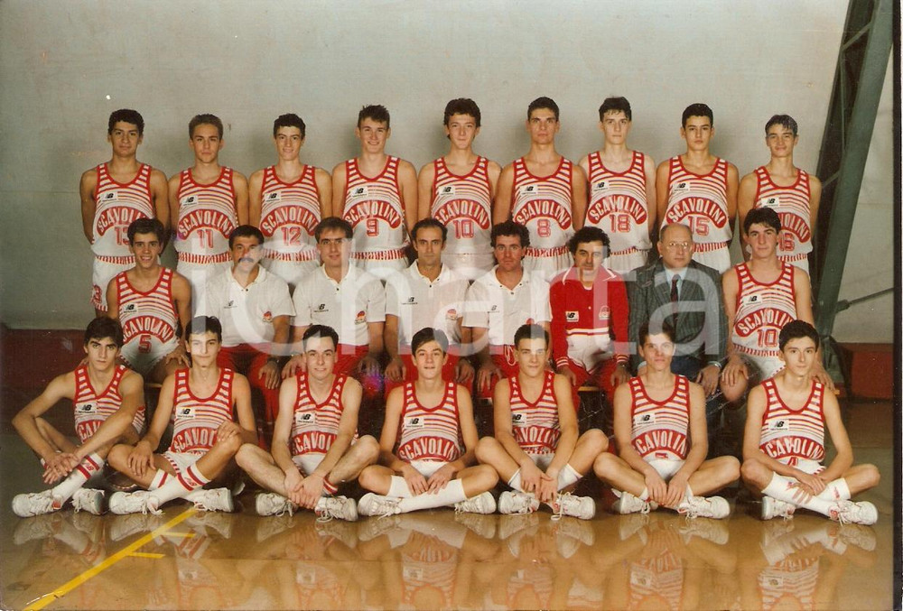 Fotografia d epoca originale 1988 PESARO Basket SCAVOLINI PESARO Categoria Cadetti Foto di squadra 1