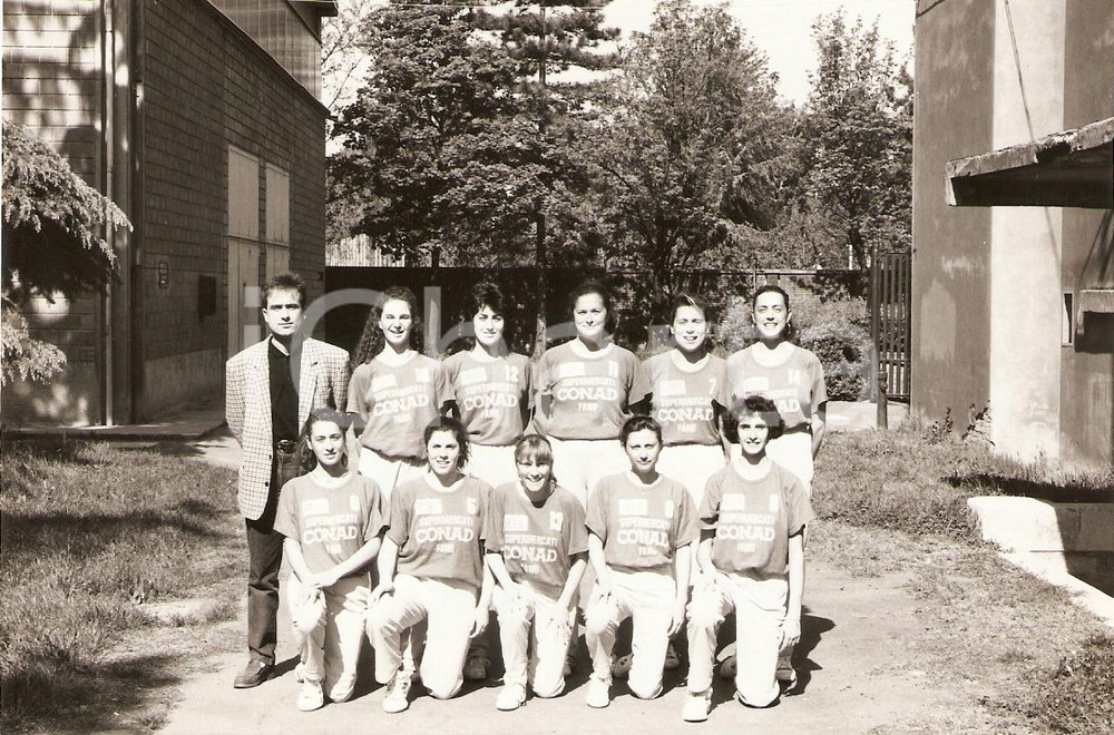 Fotografia d epoca originale 1985  1990 ca FANO PU Pallavolo Squadra Supermercati CONAD Fotografia 1