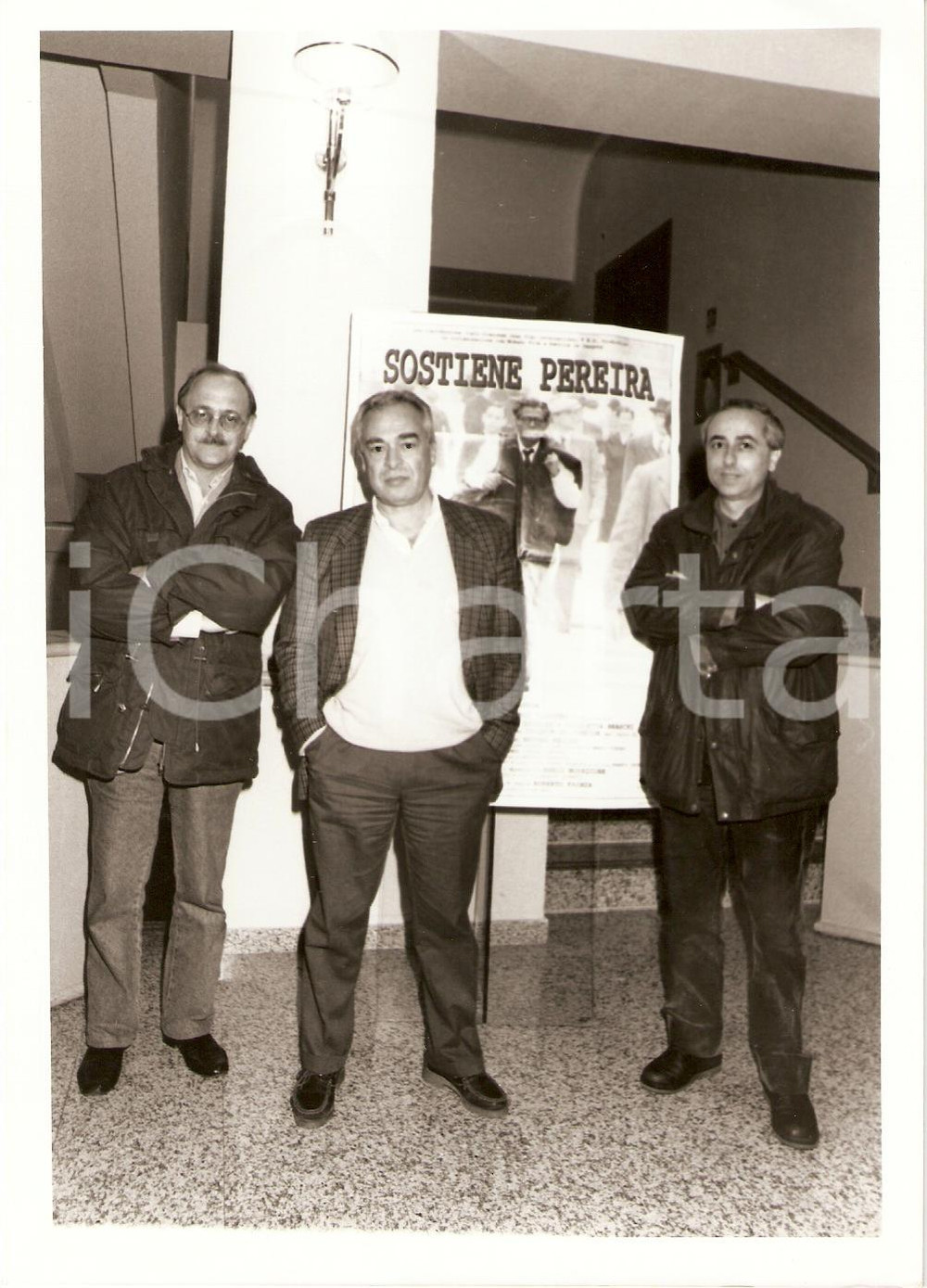 Fotografia d epoca originale 1995 Area Pesaro SOSTIENE PEREIRA Antonio TABUCCHI Roberto FAENZA Foto 1