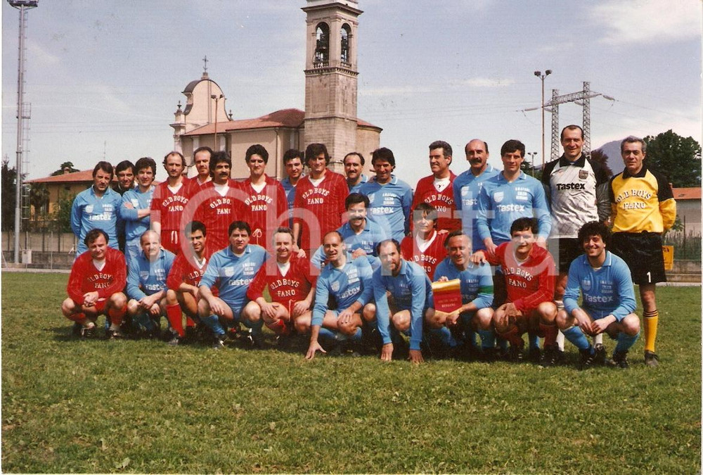 Fotografia d epoca originale 1985 1990 FANO PU Calcio OLD BOYS FANO vs. AMATORI CALCIO BERGAMO Foto 1