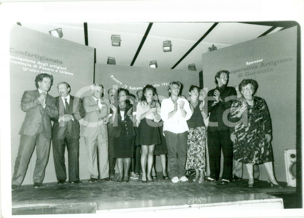 Fotografia d epoca originale 1995 PESARO Gruppo dei sarti Fiera di CONFARTIGIANATO Fotografia 1