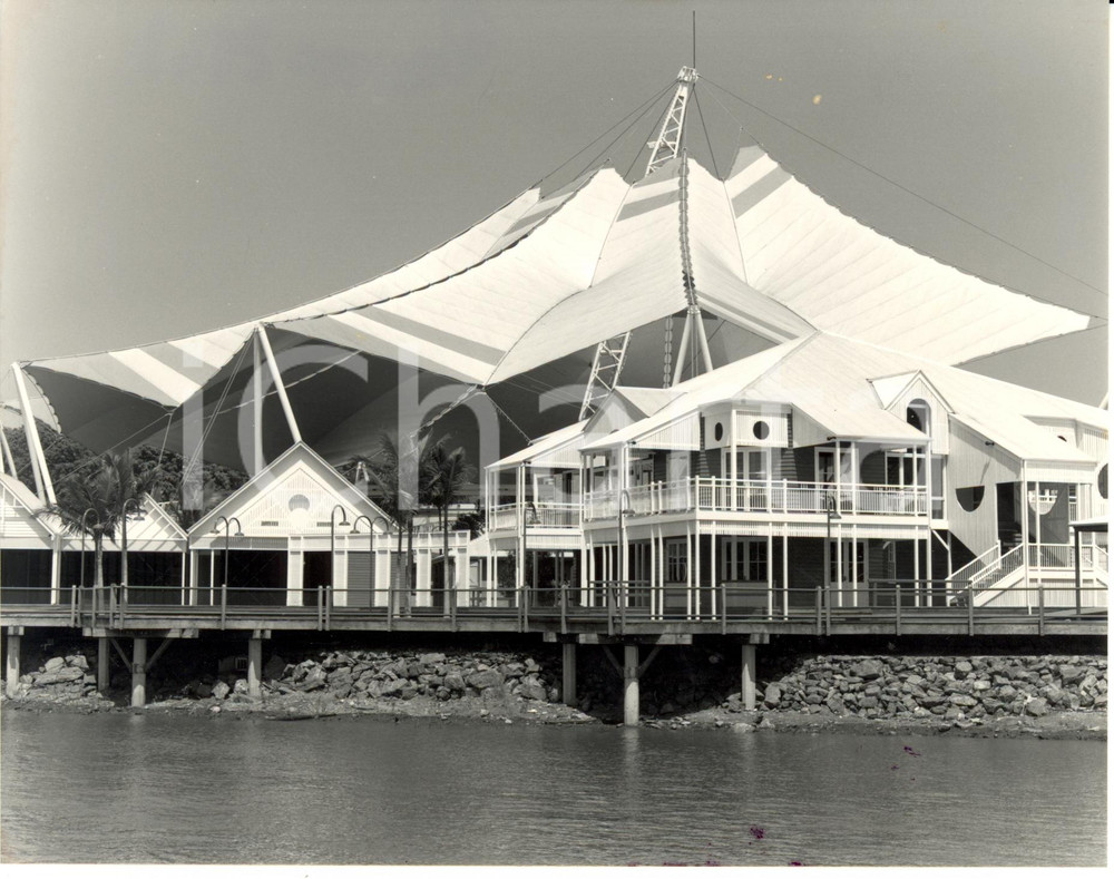 Fotografia d epoca originale 1988 BRISBANE AUSTRALIA WORLD EXPO 88 The timberdecked boardwalk Photograph 1