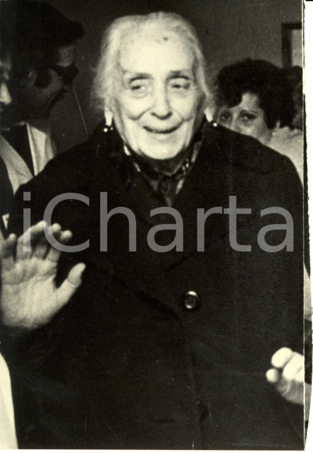 Fotografia d epoca originale 1989 MADRID ES Dolores IBARRURI GOMEZ La PASIONARIA ricoverata per polmonite 1
