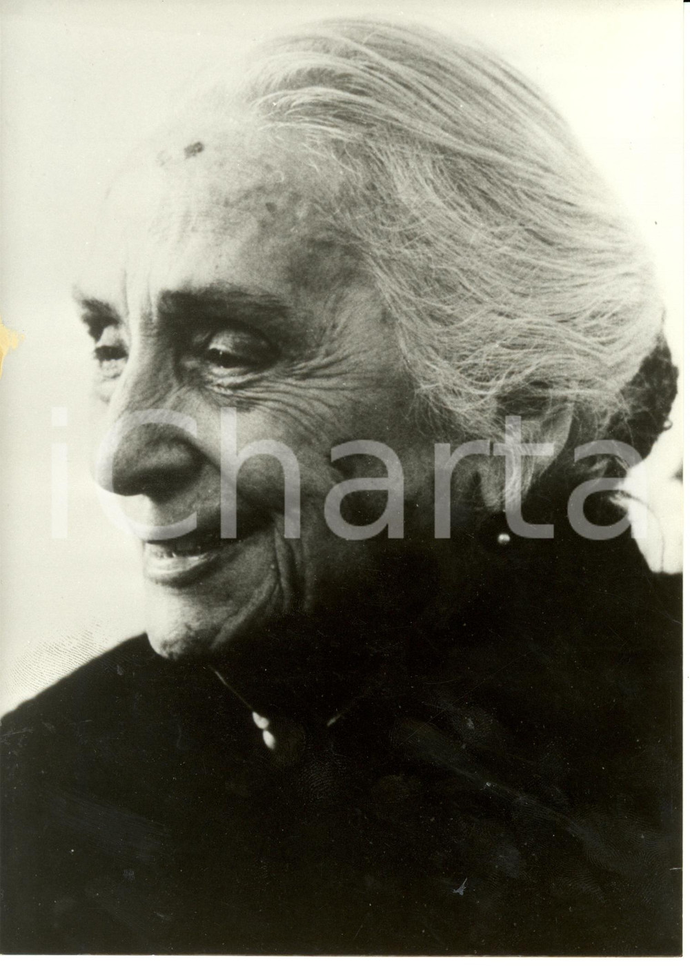 Fotografia d epoca originale 1981 MADRID ES Dolores IBARRURI GOMEZ PASIONARIA Presidente Partito Comunista 1