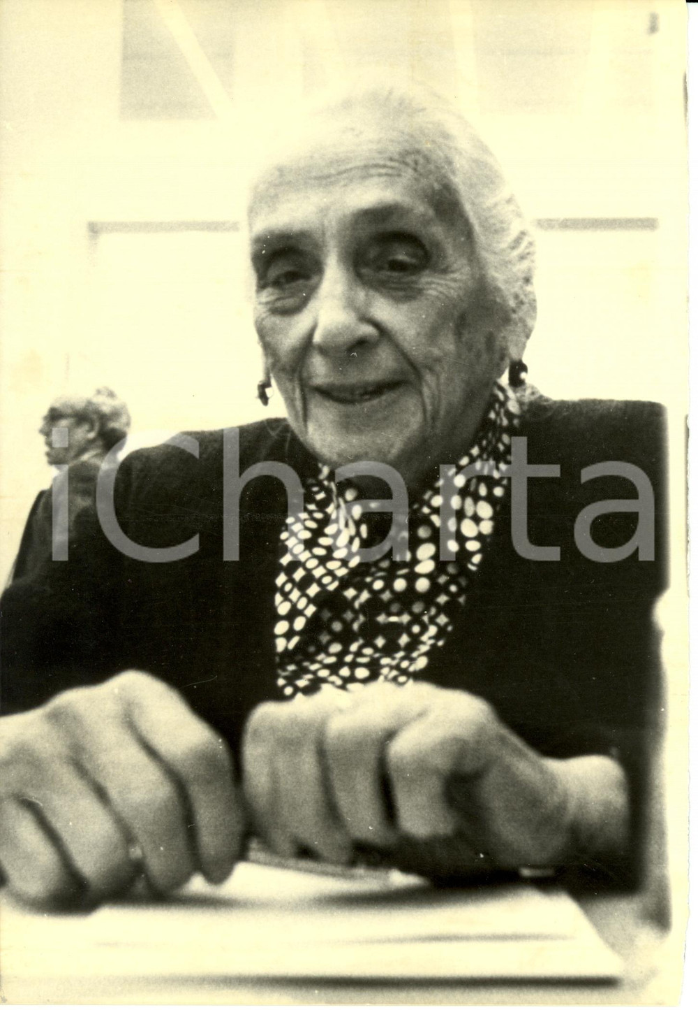 Fotografia d epoca originale 1989 MADRID ES Dolores IBARRURI GOMEZ La PASIONARIA a 93 anni FOTO 1