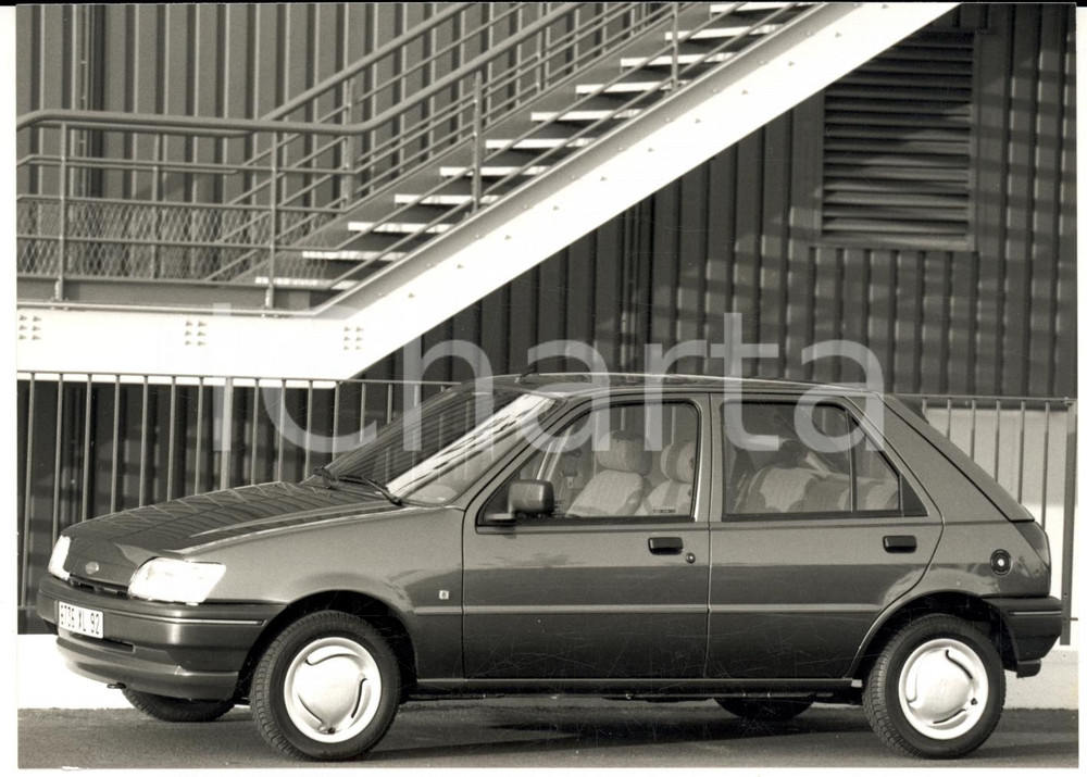 Fotografia d epoca originale 1992 GERMANIA Nuova automobile FORD FIESTA SX Foto PUBBLICITARIA 1