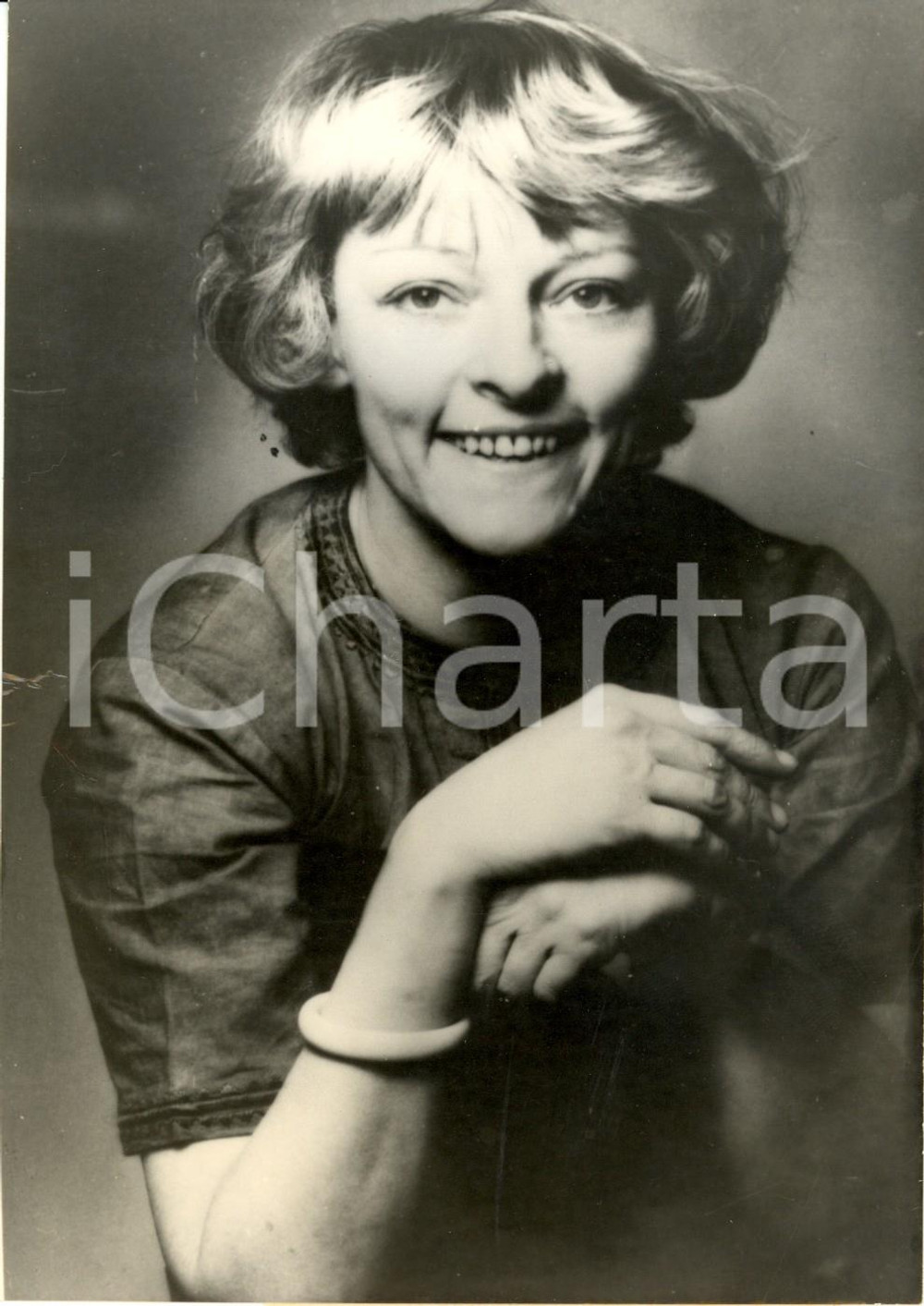 Fotografia d epoca originale 1974 PARIS F Ritratto di GeneviÃ¨ve DORMANN finalista del Prix INTERALLIE 1