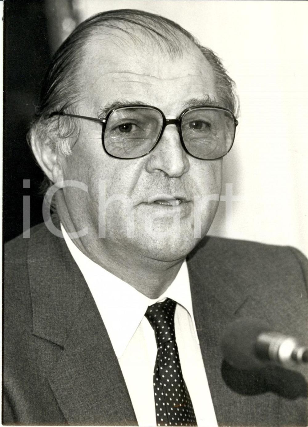 Fotografia d epoca originale 1987 PARIS F Presidente Parlamento europeo Henry PLUMB conferenza stampa FOTO 1