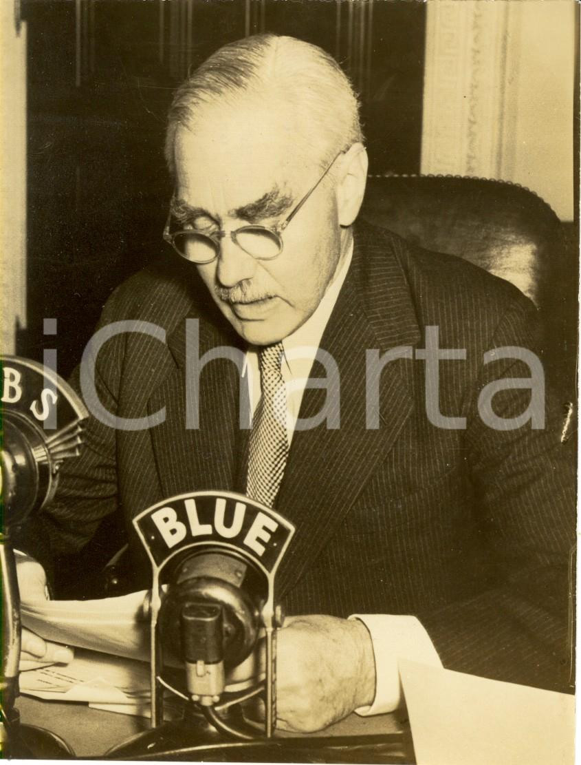 Fotografia d epoca originale 1945 USA WW2 Joseph GREW parla alla CBS sulla guerra nel Pacifico Foto 1