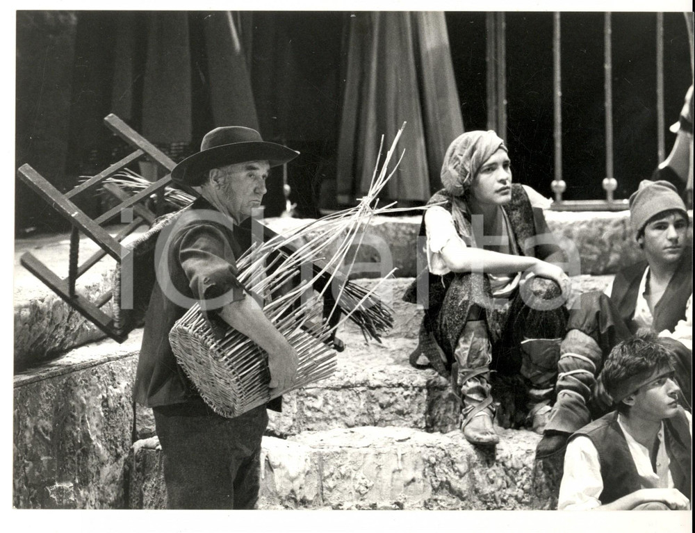 Fotografia d epoca originale 1980 ca STRASBOURG F Opera National du RHIN  Messinscena teatrale Foto 1